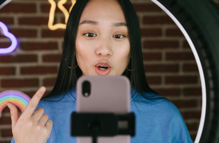 Jakie są najnowsze trendy w marketingu influencerów na 2025 rok?